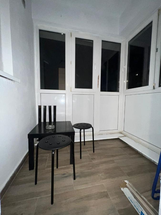 First Studio Bucareste Exterior foto